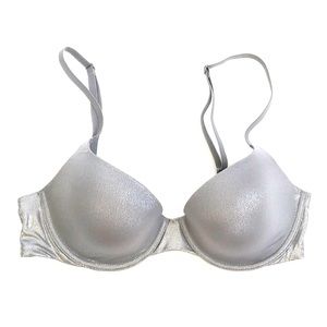 !!!SALE!!! Victoria’s Secret Metallic Silver Bra